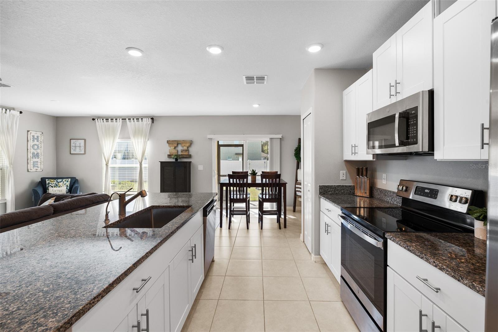 ABBOTT SQUARE PH 1B - Residential