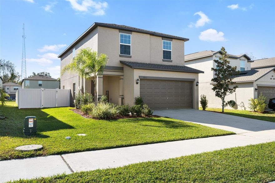Welcome to Abbott Square, a desirable Lennar-built community in Zephyrhills offering modern homes, sidewalks, and a neighborhood feel with convenient access to SR-54, I-75, shopping, dining, and everyday essentials. Residents enjoy low monthly HOA fees, a community development district that maintains common areas and infrastructure, and zoning for highly regarded local schools.
This 2023-built two-story home features 4 bedrooms, 2.5 baths, and a 2-car garage with a thoughtfully designed floor plan. The main level offers an open living and dining space with tile flooring, a kitchen/family room combo, and sliding doors leading to a screened rear porch, perfect for relaxing or entertaining. The kitchen is equipped with modern appliances, ample cabinetry, and an eating space.
All bedrooms are located upstairs, including a spacious primary suite with a walk-in closet. Additional bedrooms feature dual closets, offering flexible space for family, guests, or a home office. The home sits on a north-facing lot, is located in Flood Zone X, and offers public utilities.