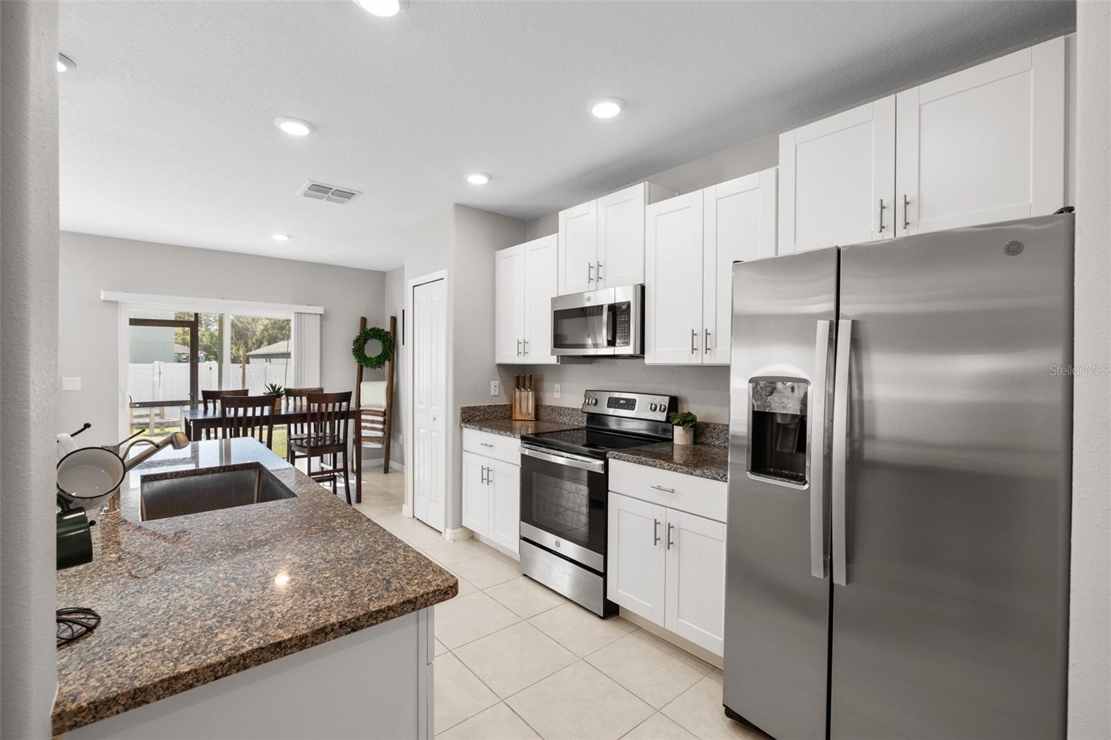 ABBOTT SQUARE PH 1B - Residential