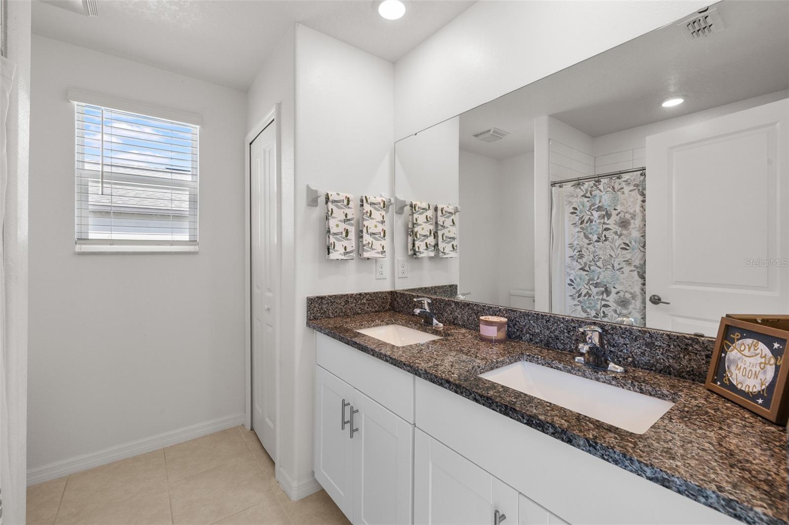 ABBOTT SQUARE PH 1B - Residential