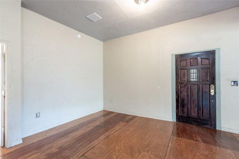 Tiny photo for 10411 County Road 474, Clermont, FL 34714 (MLS # G5106136)