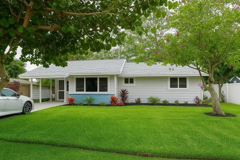 Photo of 2722 Nancy Street, Sarasota, FL 34237 (MLS # A4671710)