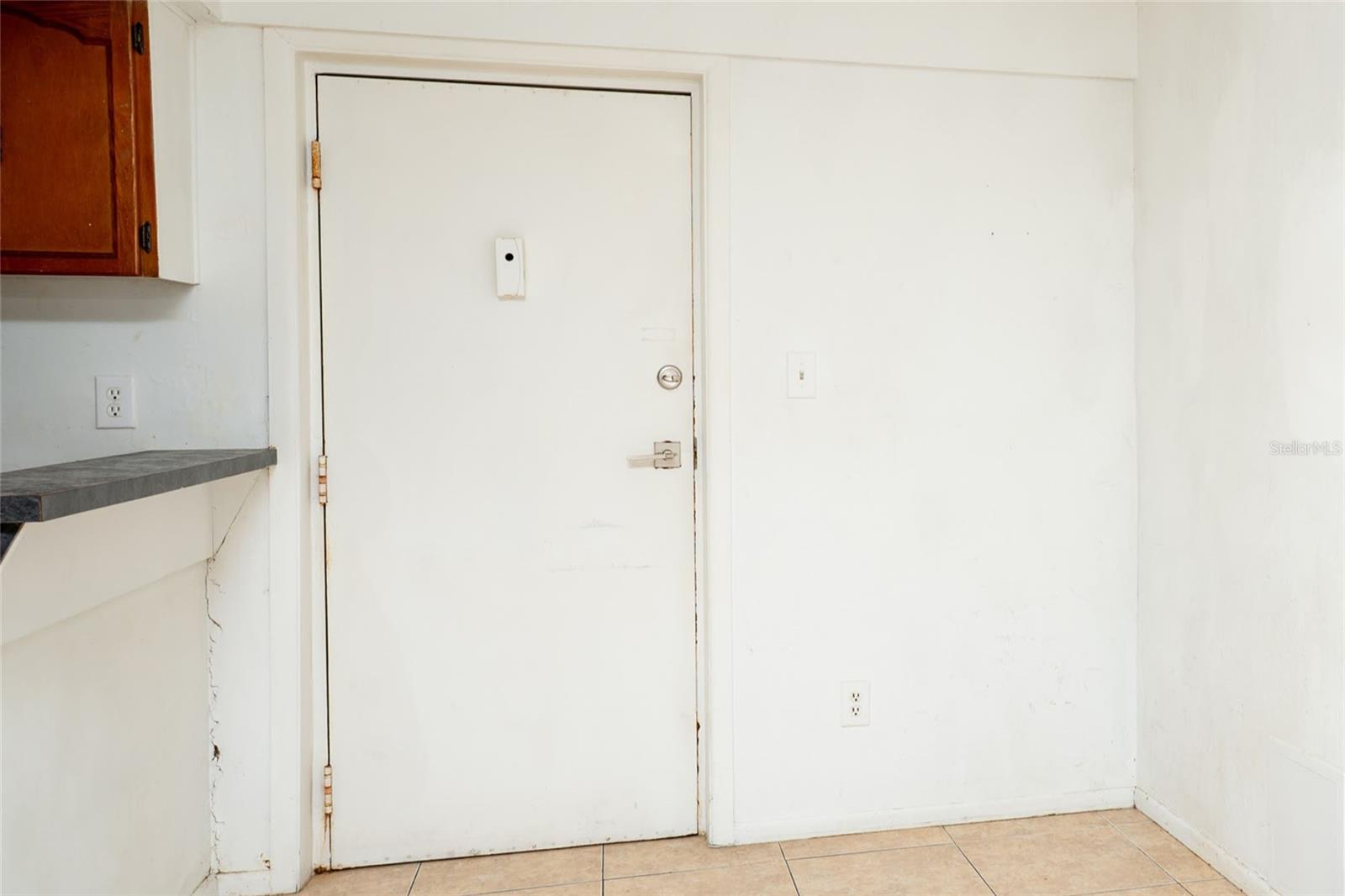 COMMODORE PLACE CONDO - Residential