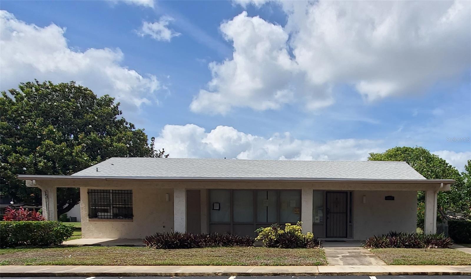 COMMODORE PLACE CONDO - Residential