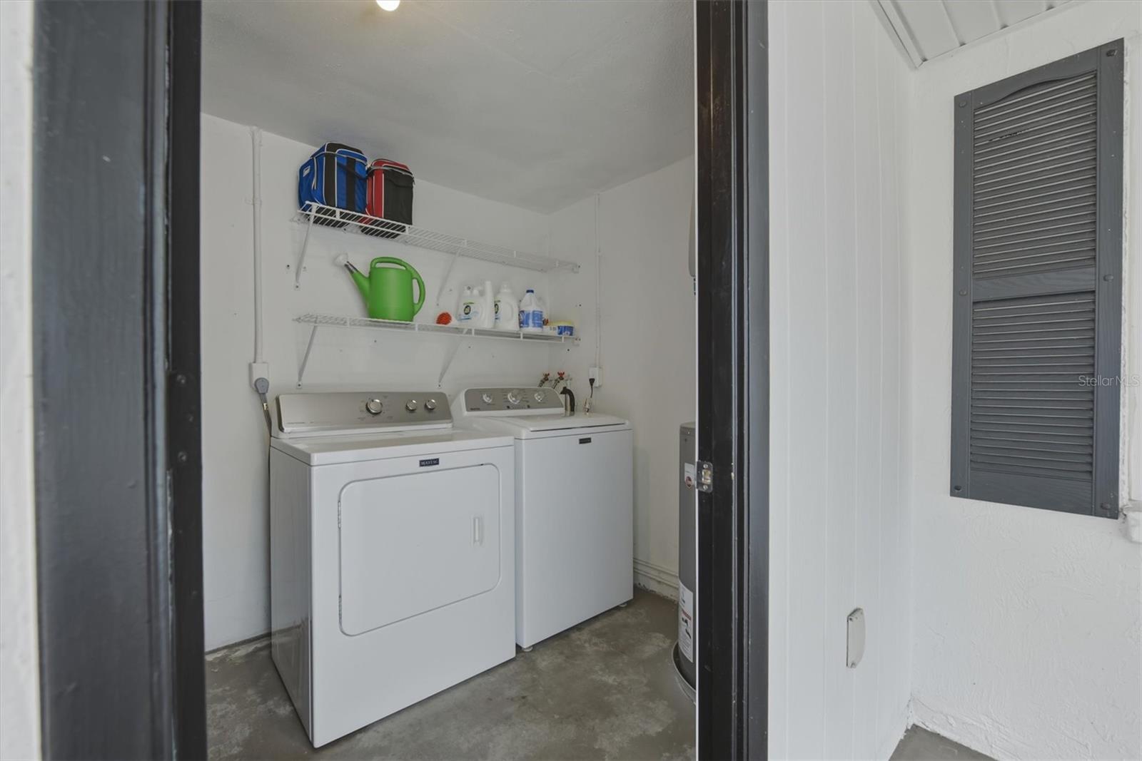 CIRCLE WOODS OF VENICE 2 - Residential