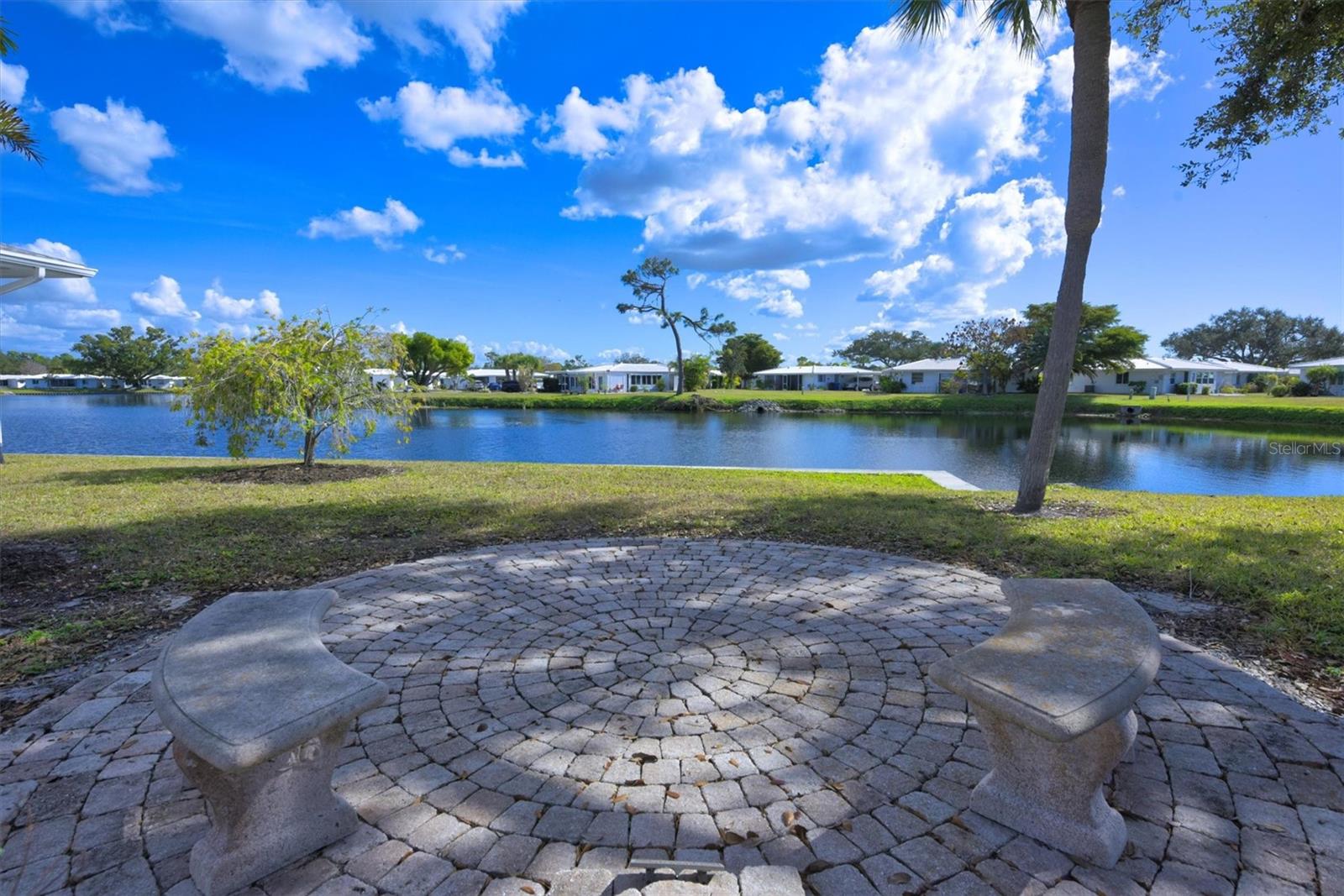 CIRCLE WOODS OF VENICE 2 - Residential