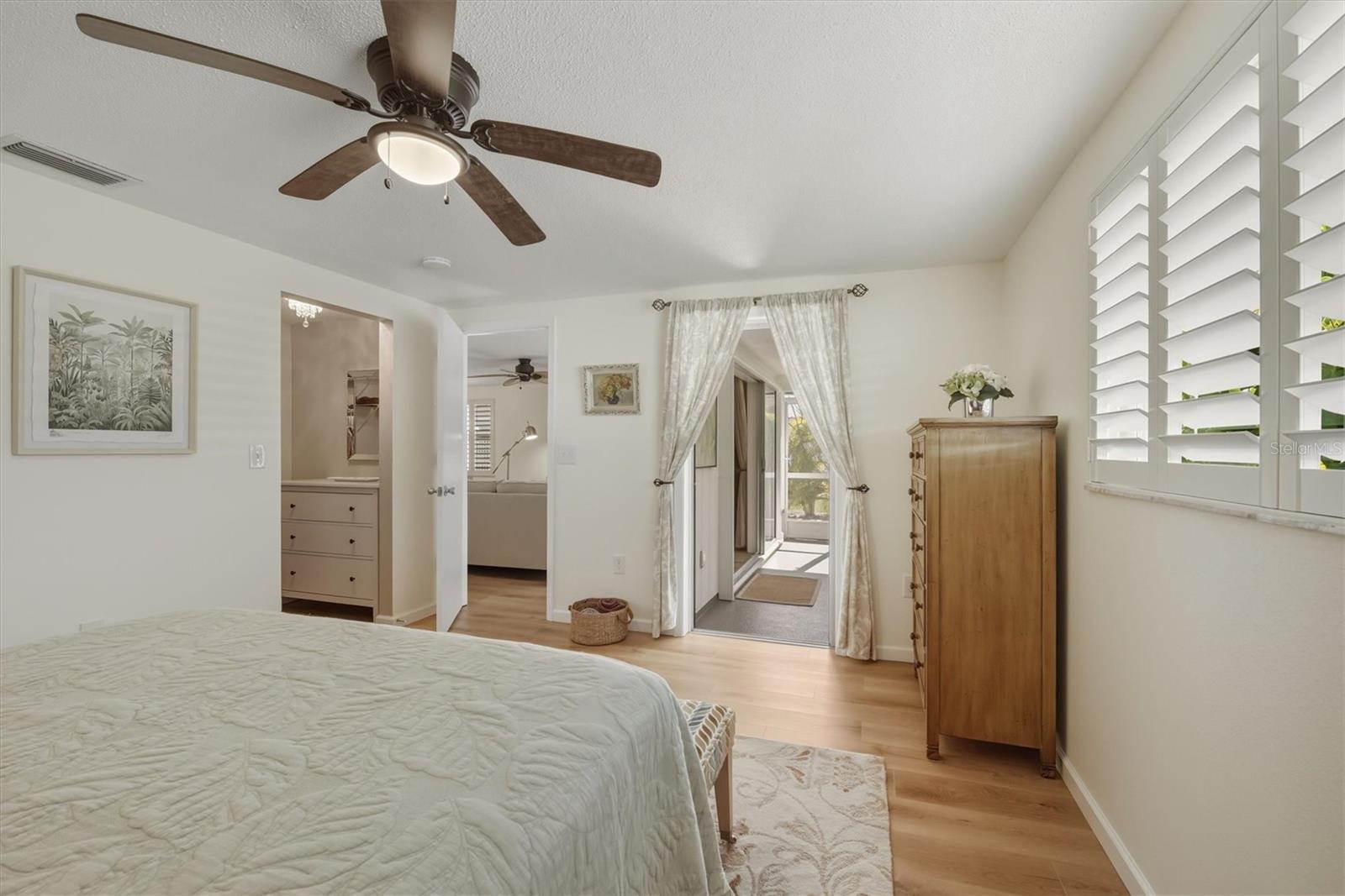 CIRCLE WOODS OF VENICE 2 - Residential