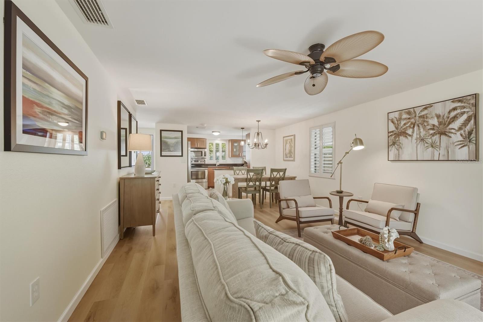 CIRCLE WOODS OF VENICE 2 - Residential