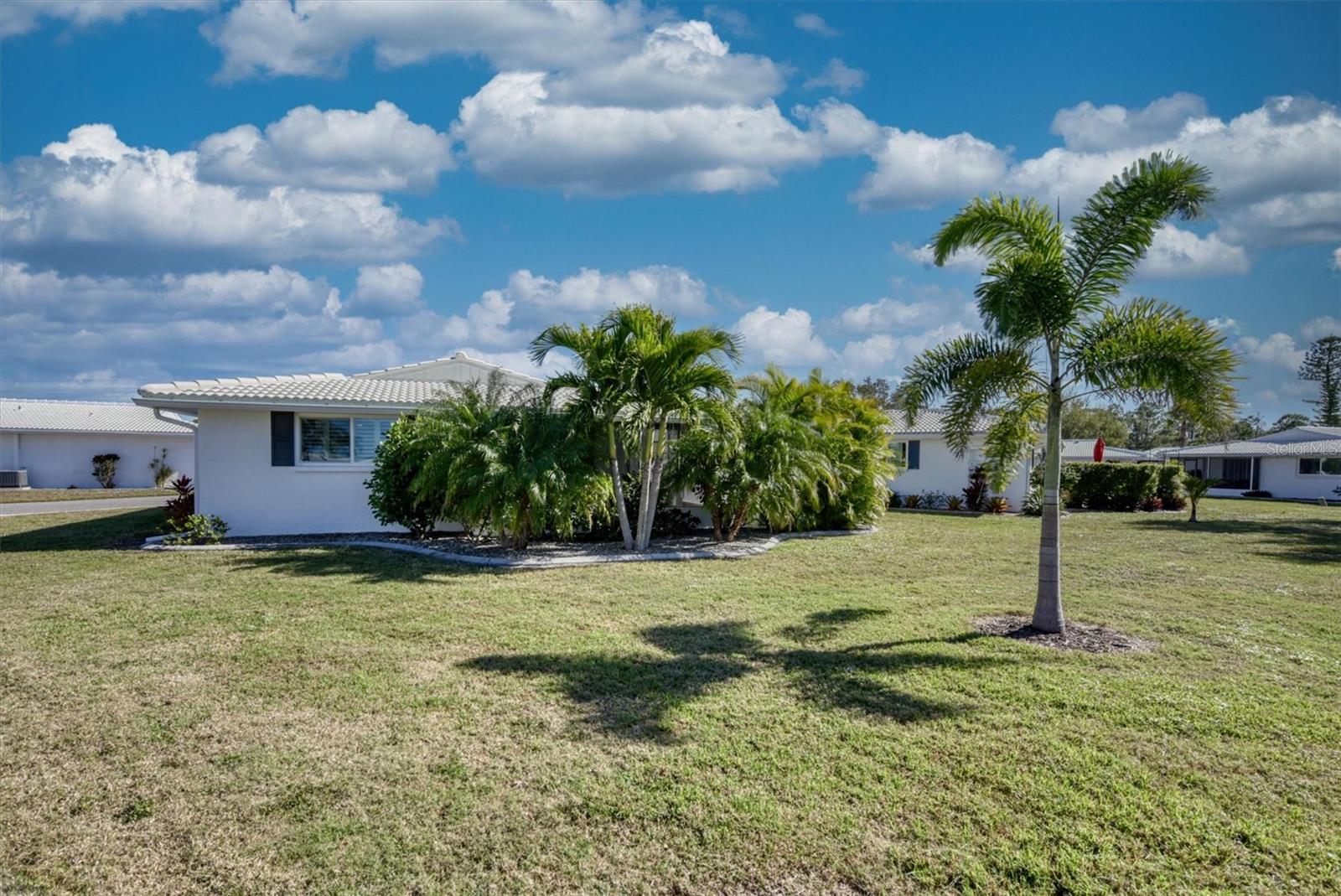 CIRCLE WOODS OF VENICE 2 - Residential