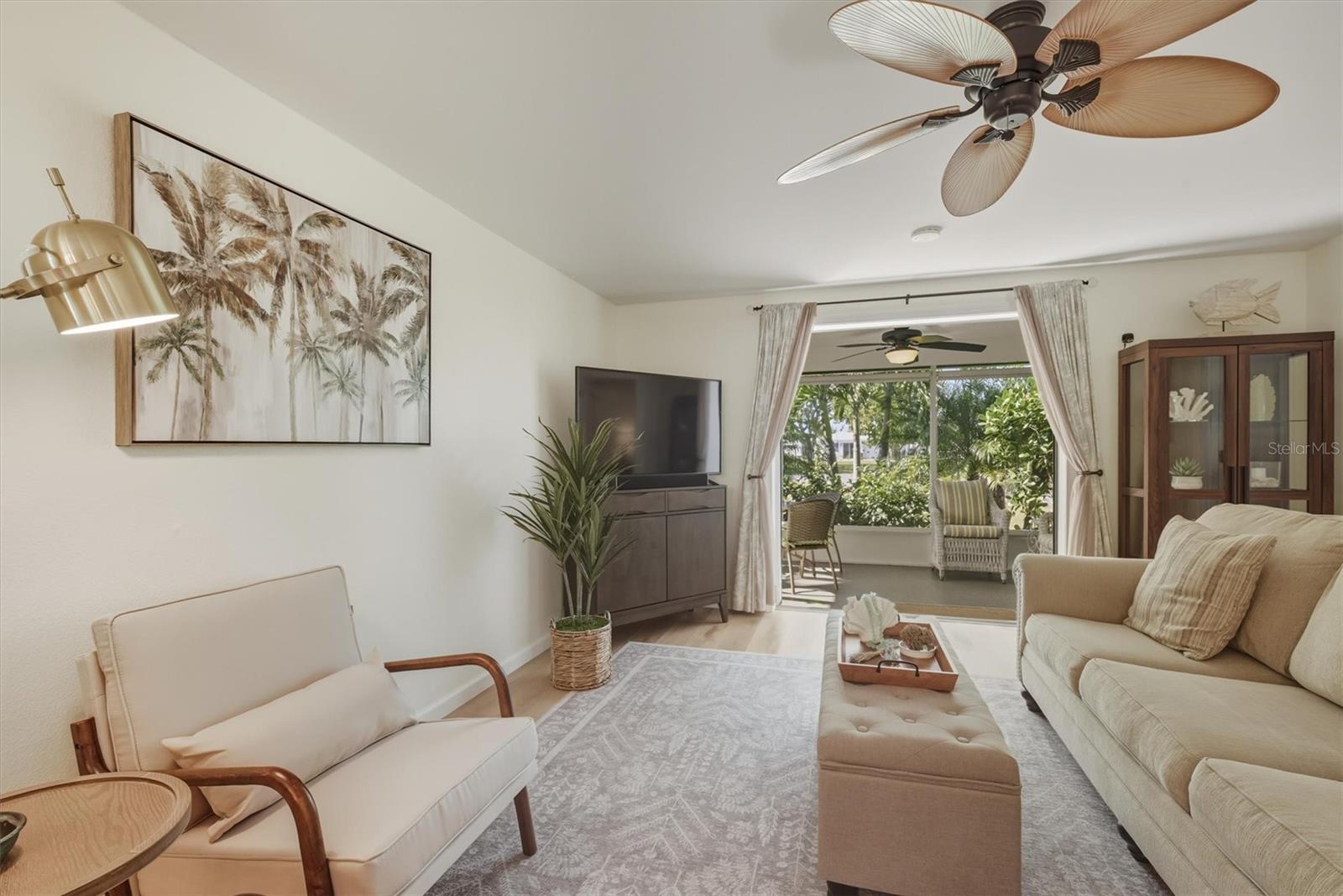 CIRCLE WOODS OF VENICE 2 - Residential