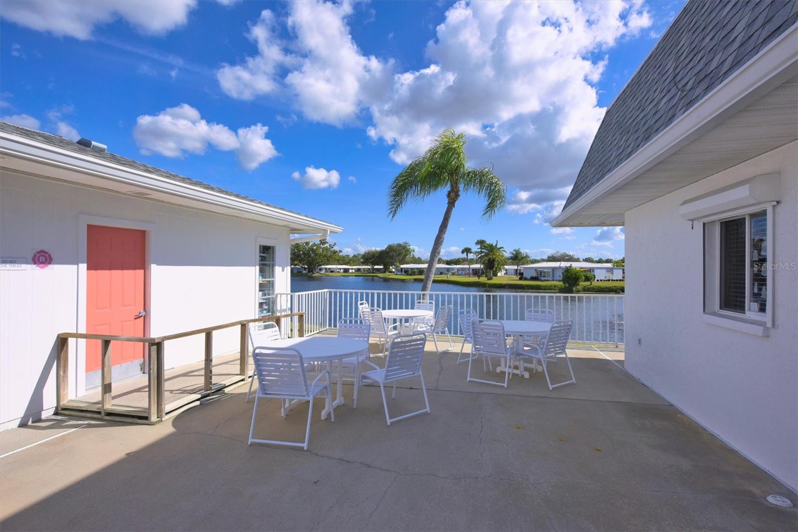 CIRCLE WOODS OF VENICE 2 - Residential