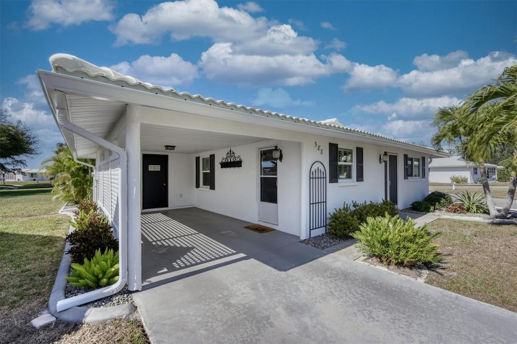 Photo of 588 Circlewood Drive #S3-1, Venice, FL 34293 (MLS # N6142053)