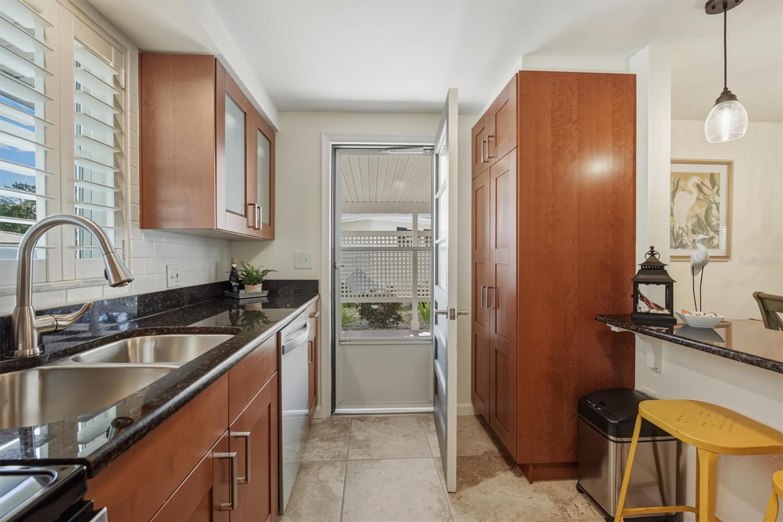 CIRCLE WOODS OF VENICE 2 - Residential