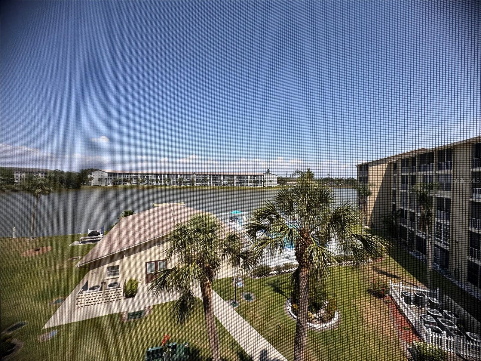 BAYSHORE ON THE LAKE APTS II SEC 2 - Residential