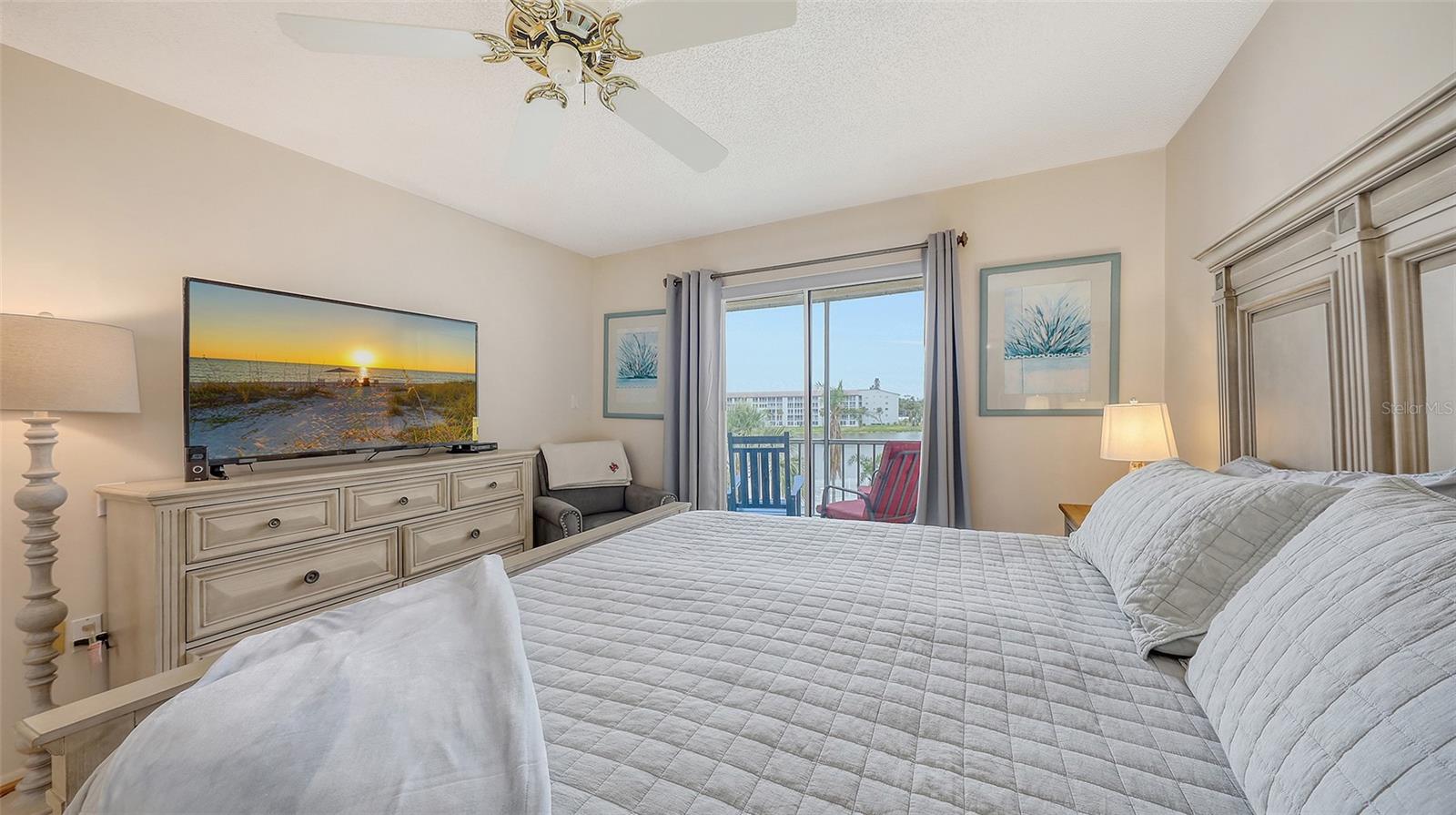 BAYSHORE ON THE LAKE APTS II SEC 2 - Residential