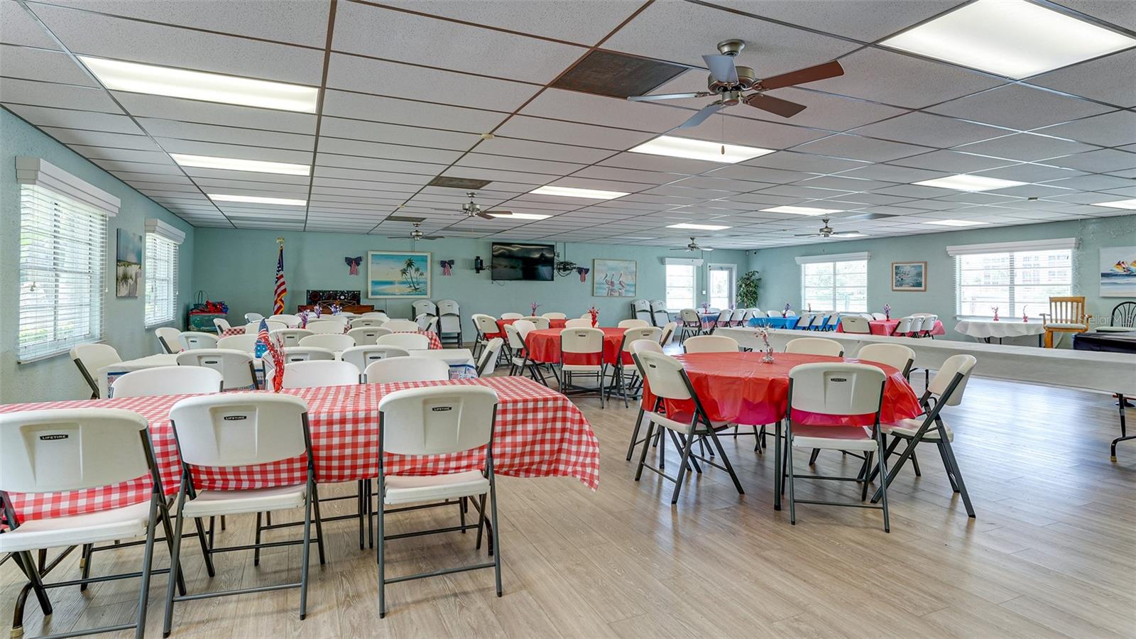 BAYSHORE ON THE LAKE APTS II SEC 2 - Residential