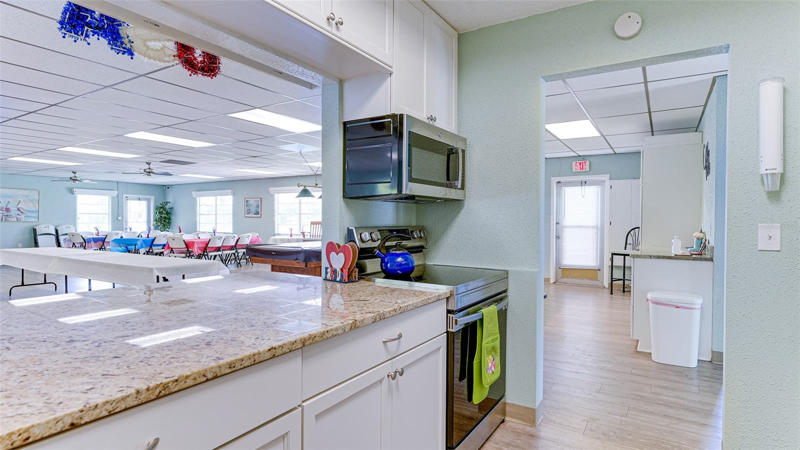 BAYSHORE ON THE LAKE APTS II SEC 2 - Residential