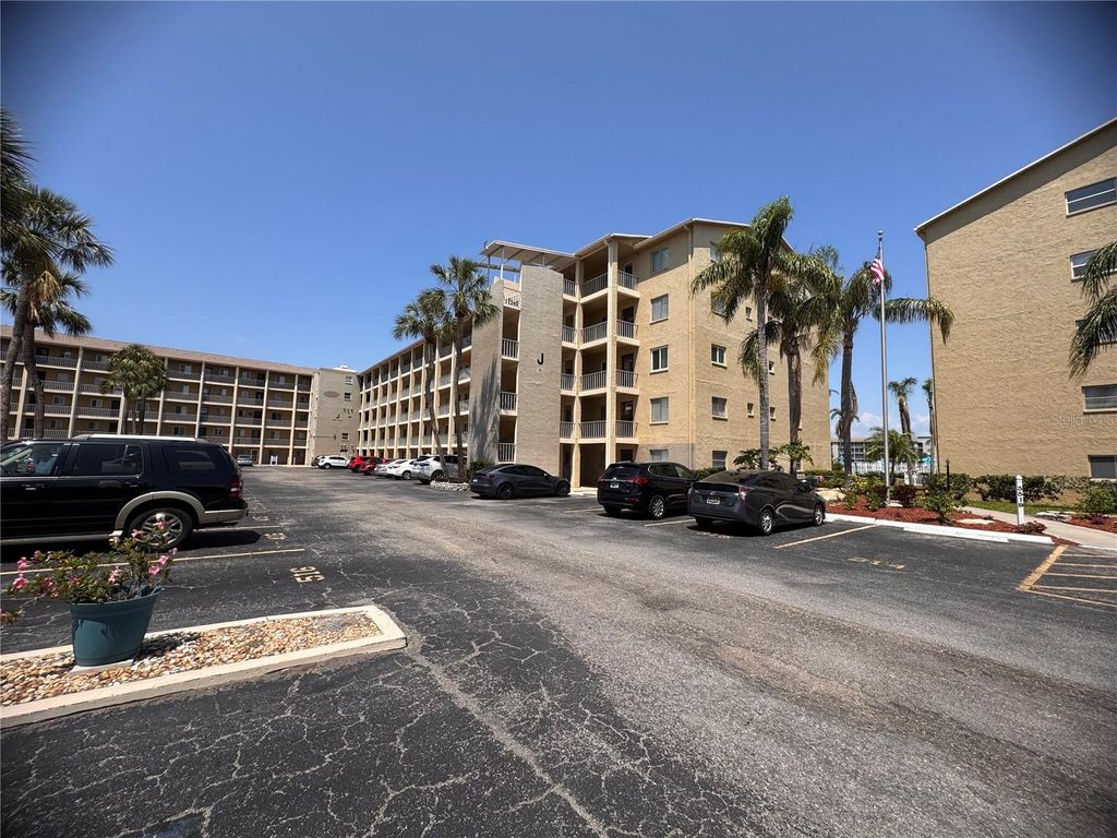 Photo of 3647 Lake Bayshore Drive #J416, Bradenton, FL 34205 (MLS # A4676007)