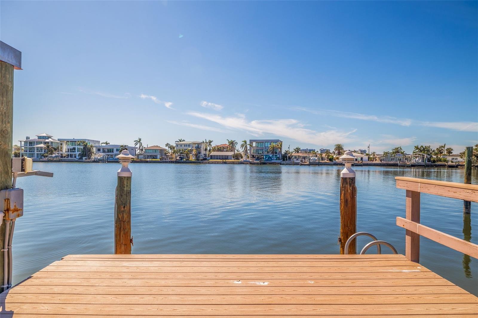 SOUTH CSWY ISLE YACHT CLUB ADD - Land