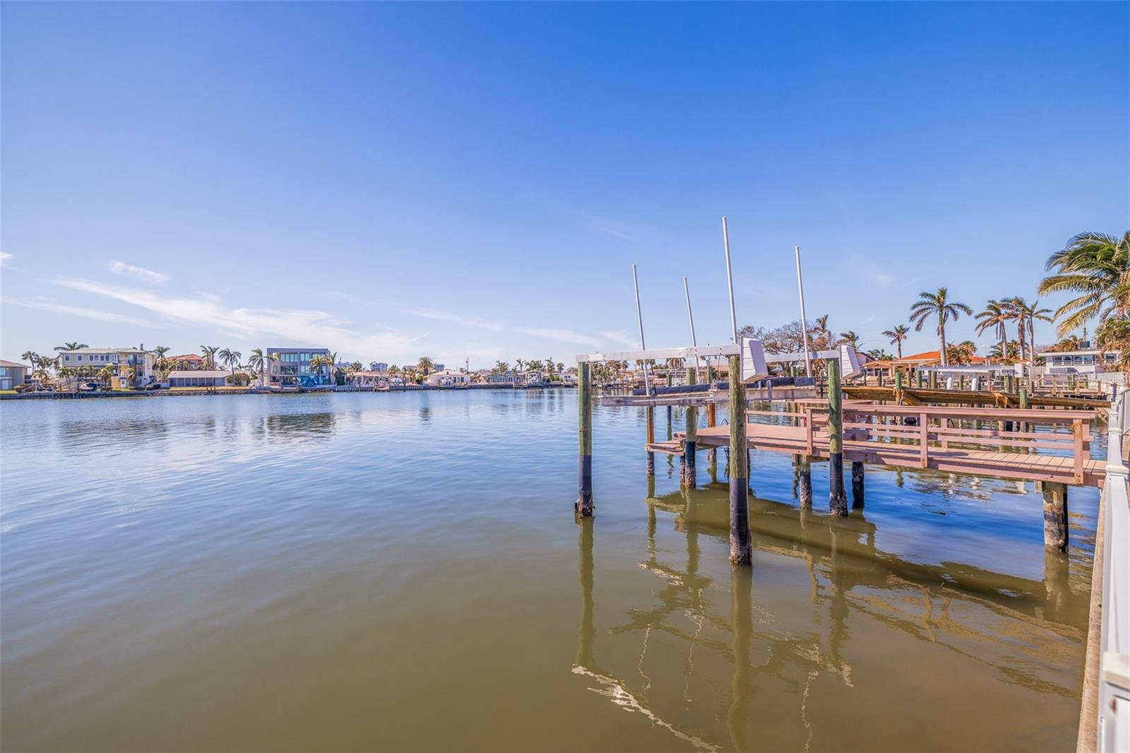 SOUTH CSWY ISLE YACHT CLUB ADD - Land