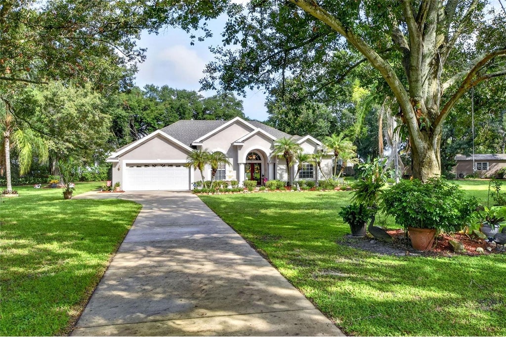 Photo of 4401 Chambliss Road, Winter Haven, FL 33884 (MLS # L4964769)