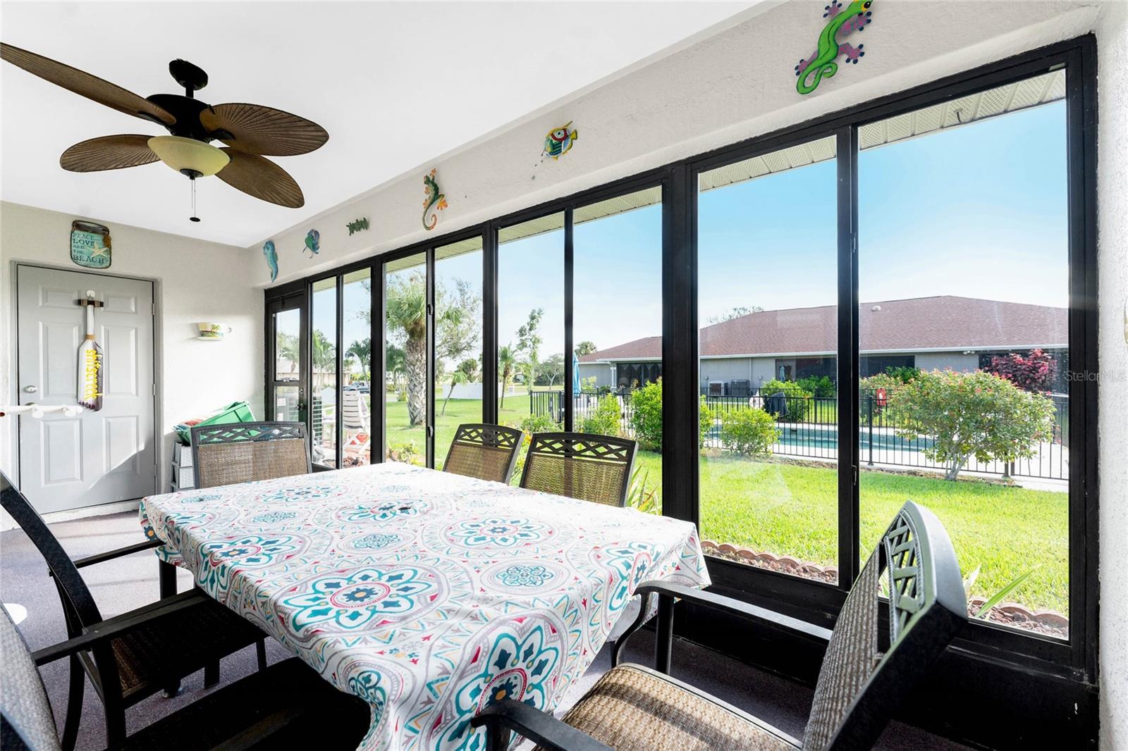 EL SOMBRERO VILLAGE - Residential