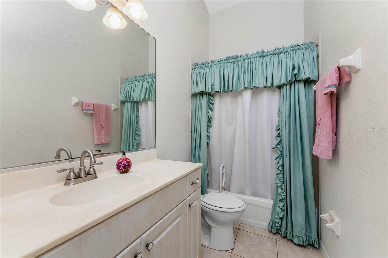 EL SOMBRERO VILLAGE - Residential