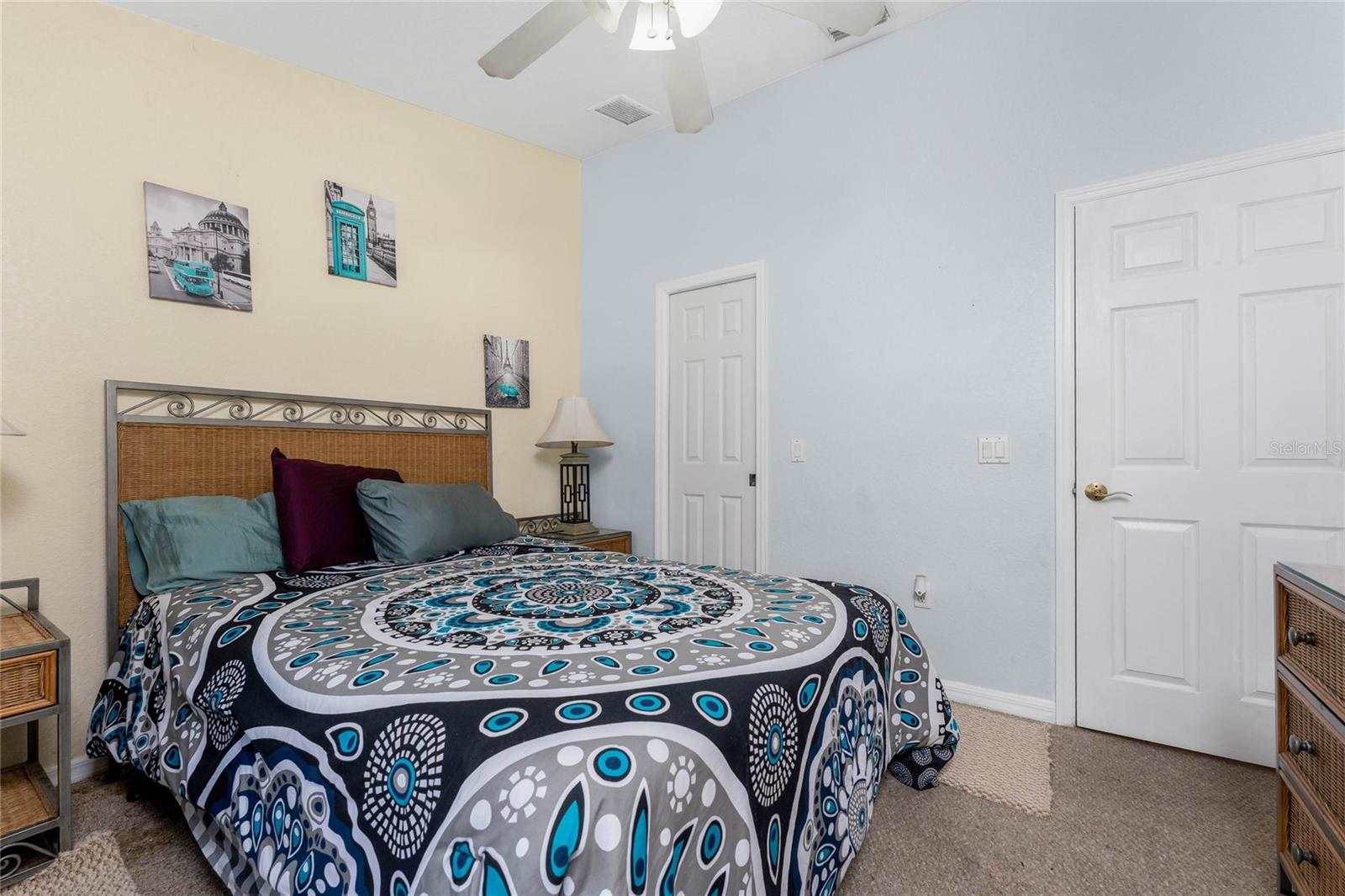 EL SOMBRERO VILLAGE - Residential