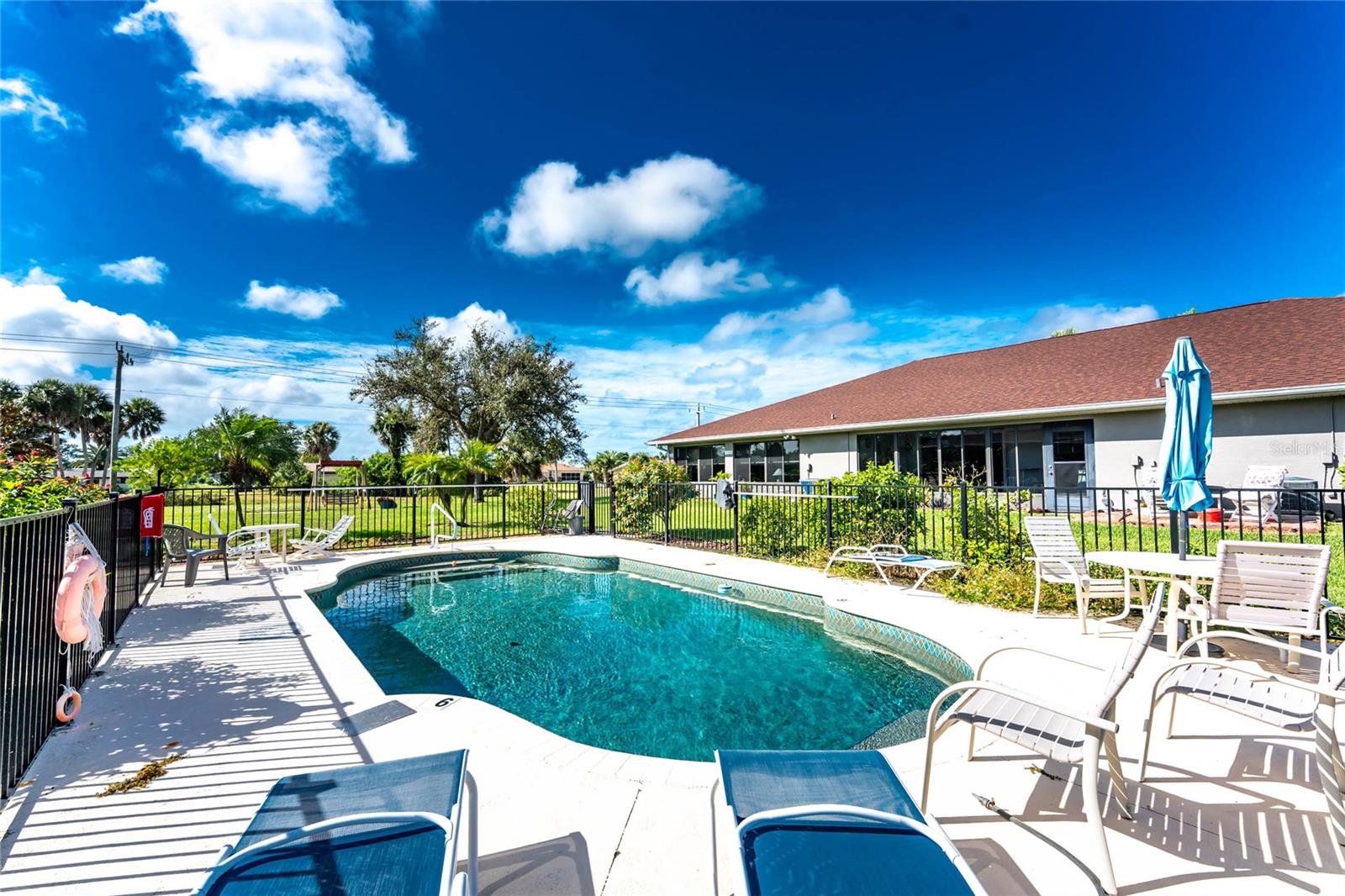 EL SOMBRERO VILLAGE - Residential