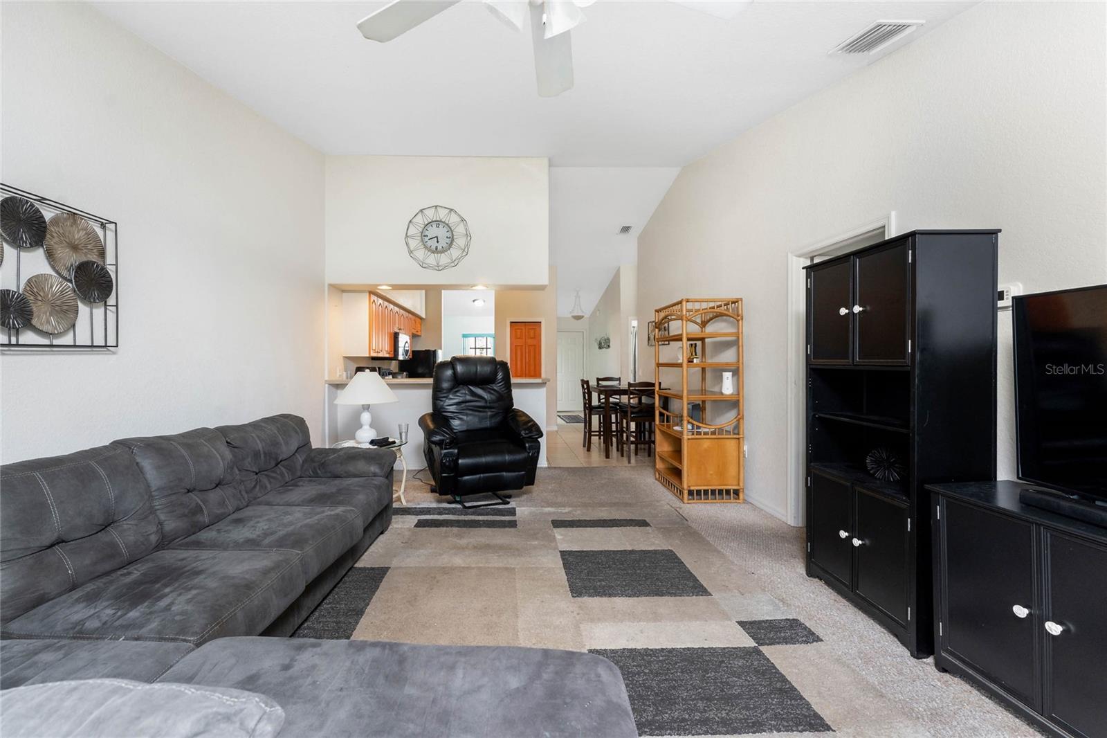 EL SOMBRERO VILLAGE - Residential