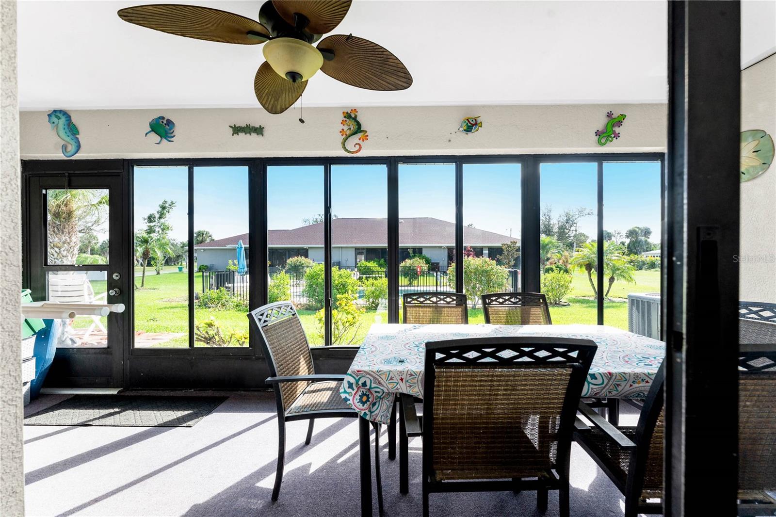 EL SOMBRERO VILLAGE - Residential