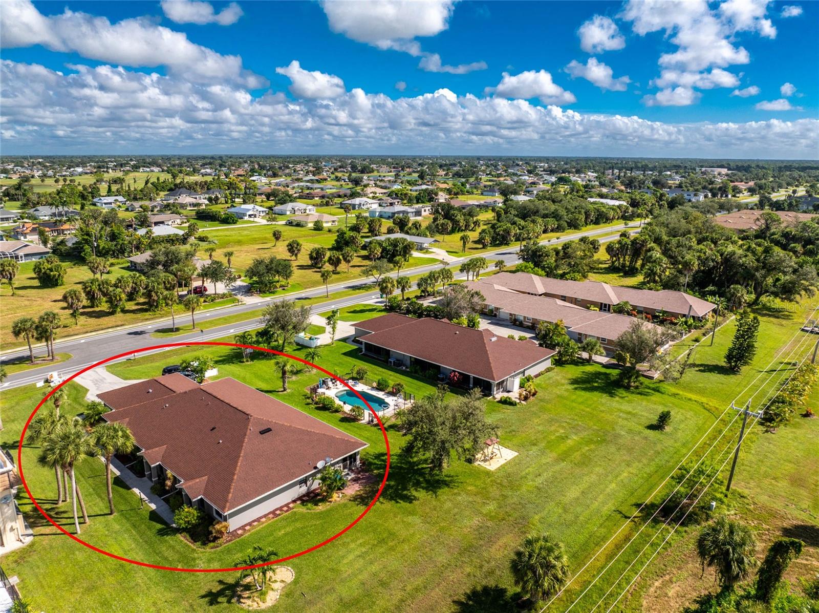 EL SOMBRERO VILLAGE - Residential