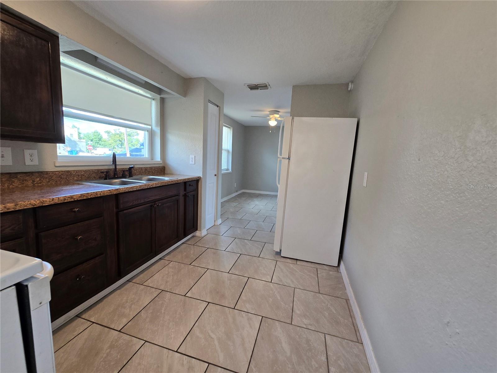 WOLF WILLIAM SUB - Residential Lease