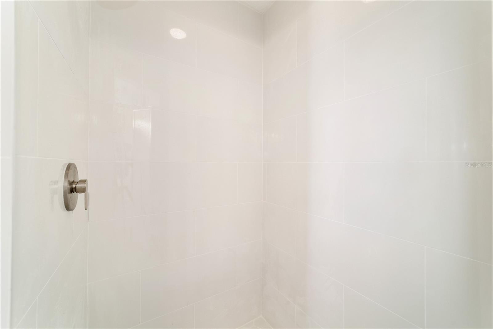 ON TOP OF THE WORLD - Residential