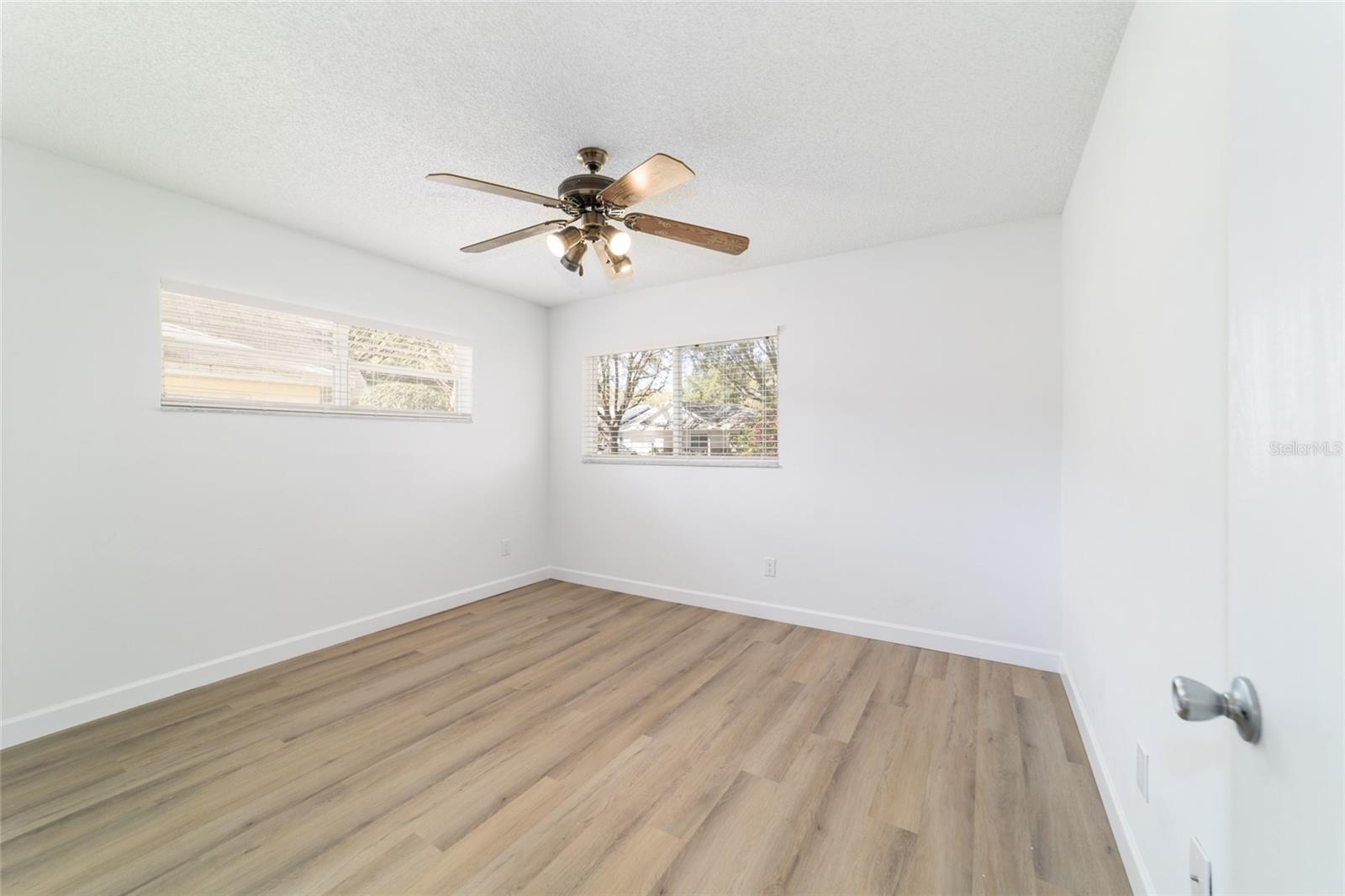 ON TOP OF THE WORLD - Residential