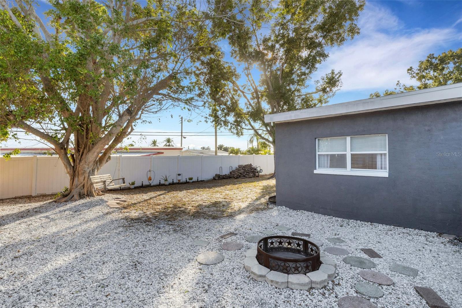 BAYSHORE GARDENS SEC 2 - Residential