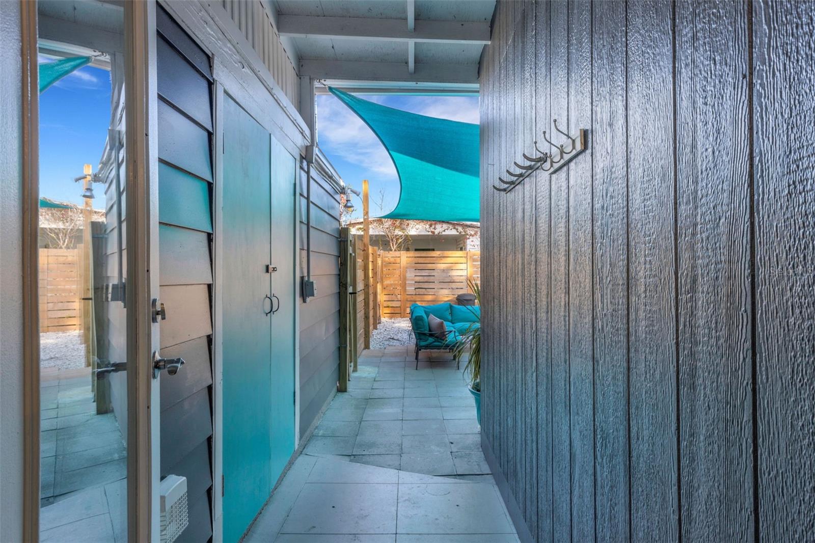 BAYSHORE GARDENS SEC 2 - Residential