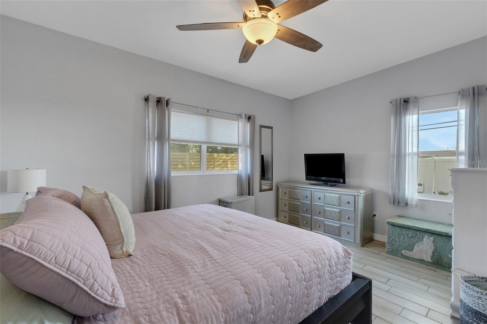 BAYSHORE GARDENS SEC 2 - Residential