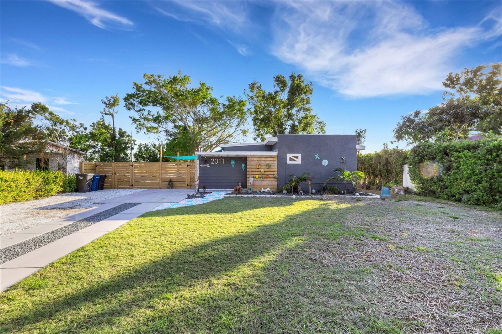 BAYSHORE GARDENS SEC 2 - Residential