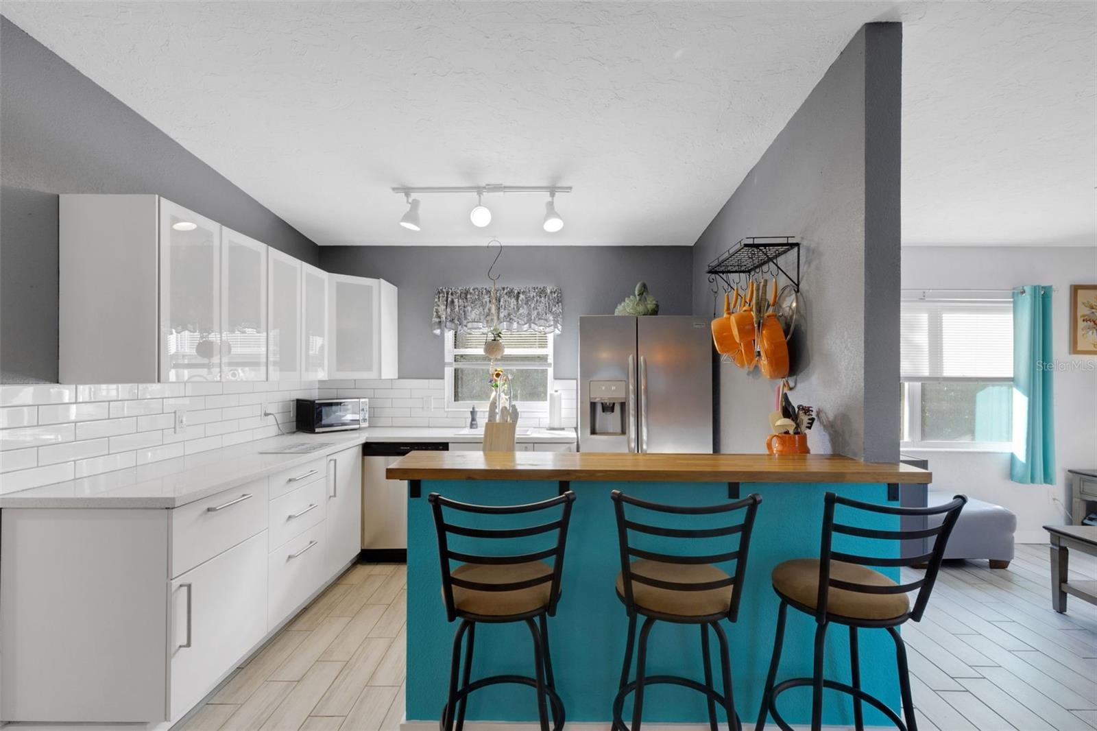 BAYSHORE GARDENS SEC 2 - Residential