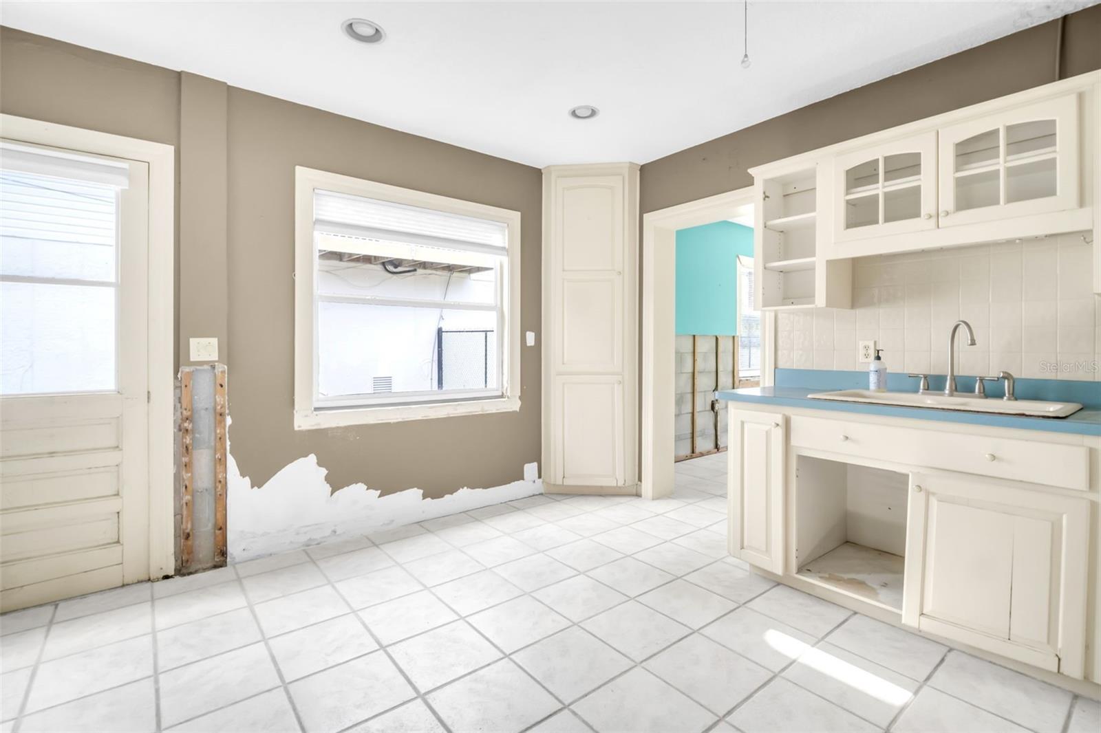 KRAMER, F.A. SUB UNIT 4 - Residential