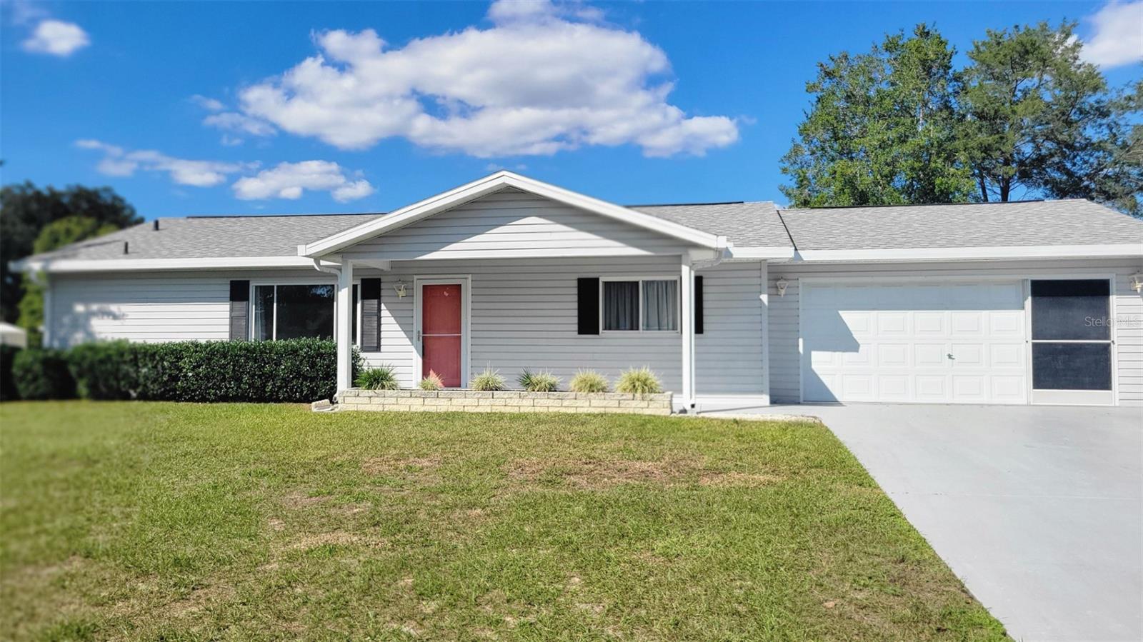 Well maintained 2 bedrooms split plan with 2 baths and 2 garages. New rood 2024, AC 2010. Re-piped plumbing to attic, no pipes in concrete floors. All appliances included, -new dishwasher. Florida room plus an opened covered patio in backyard.