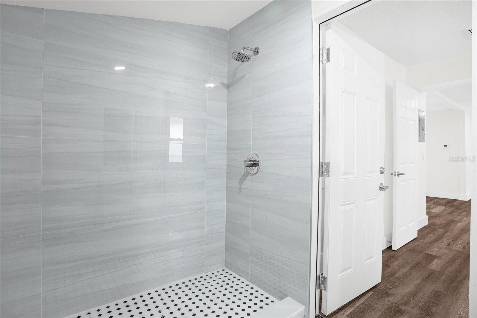 MERCHANTS SUB - Residential