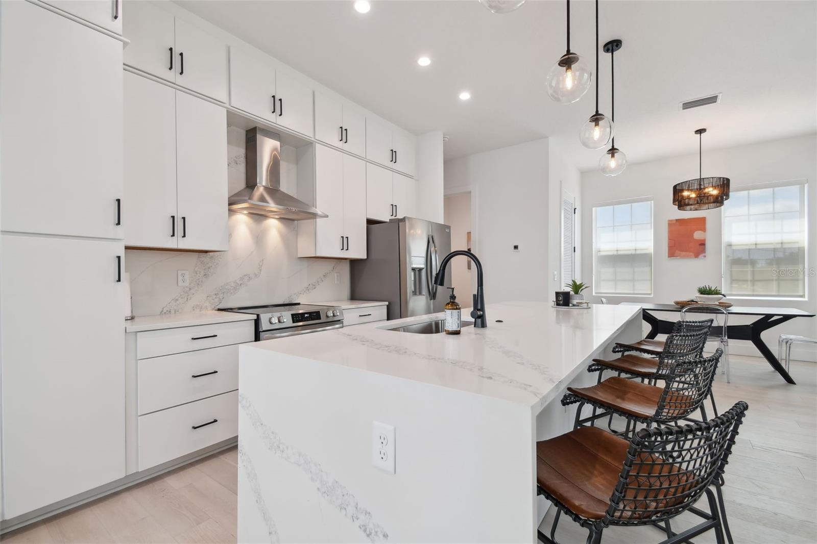 CANVAS WAD - Residential