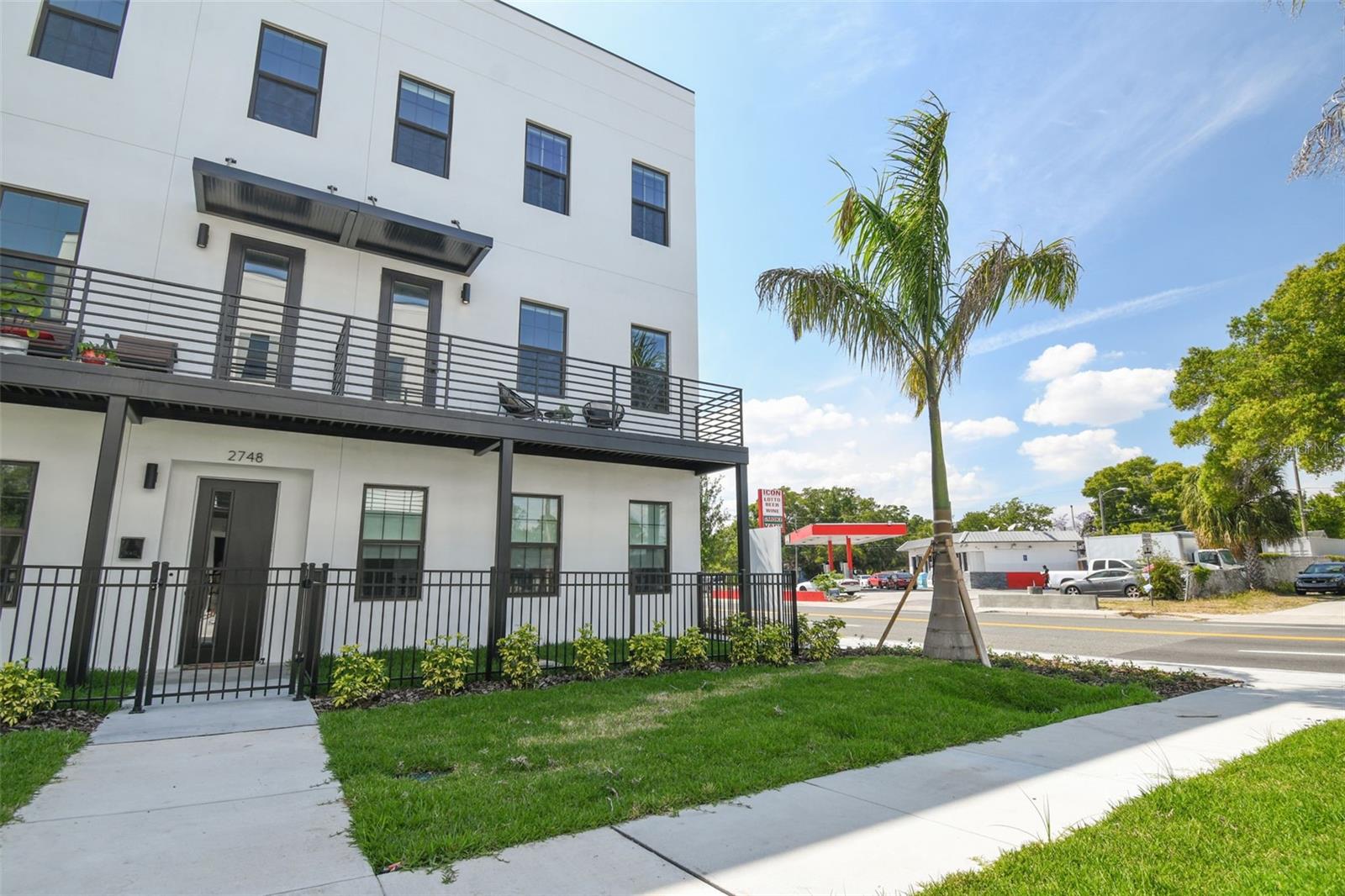 CANVAS WAD - Residential