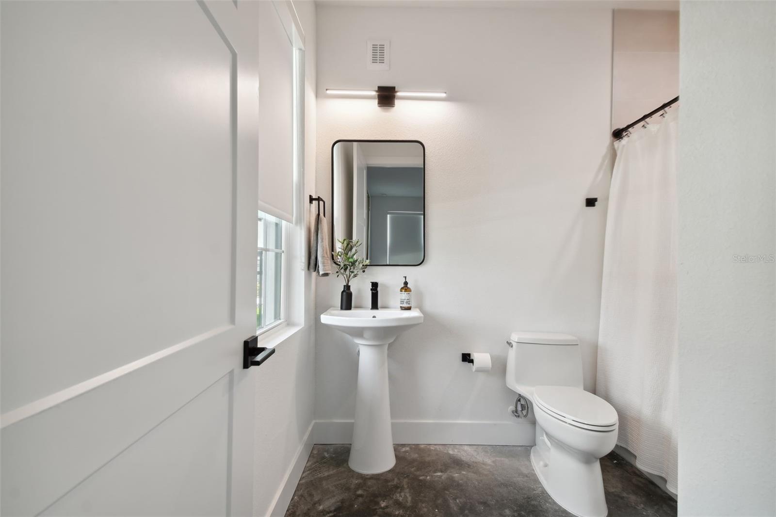 CANVAS WAD - Residential