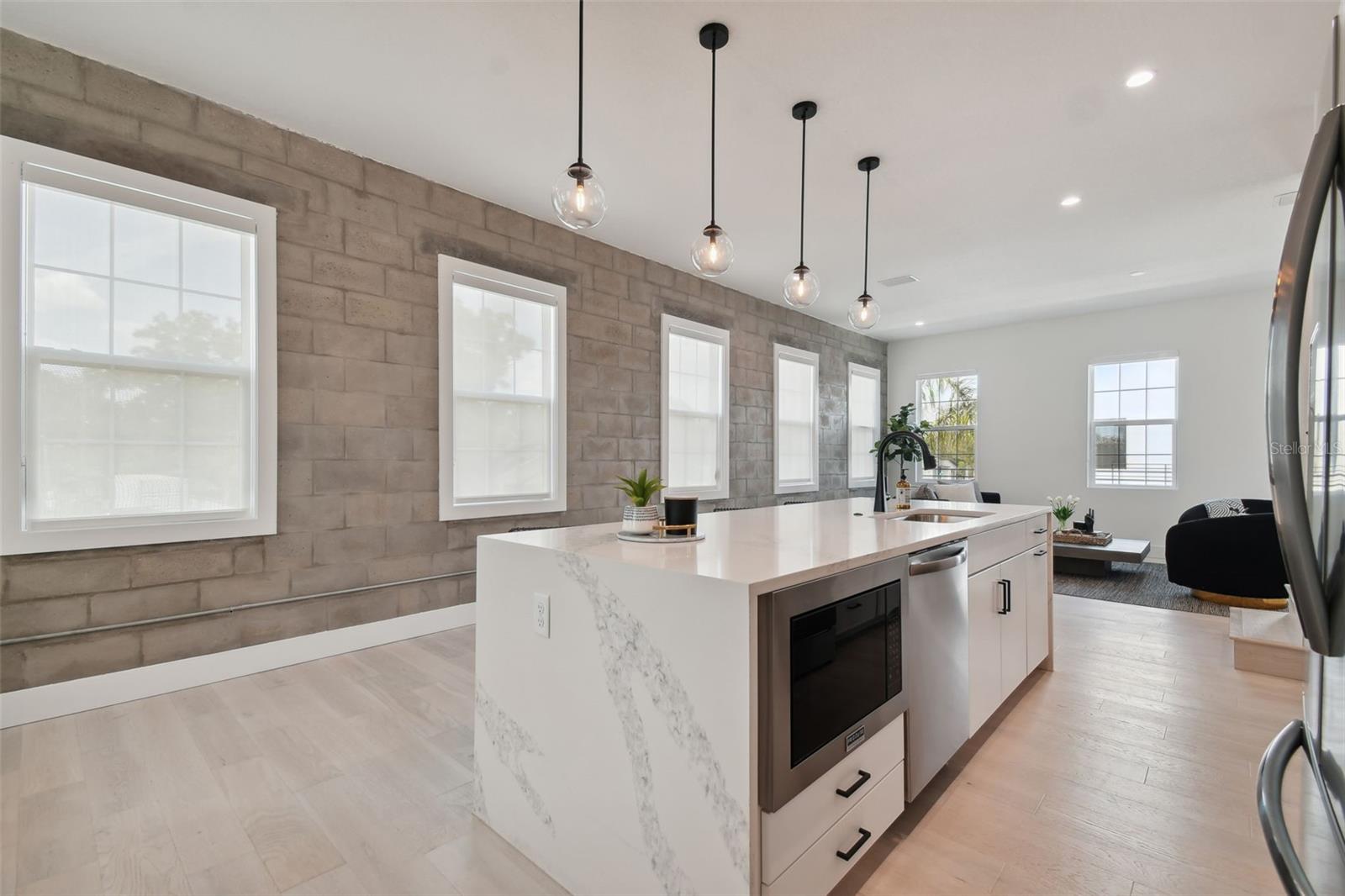 CANVAS WAD - Residential