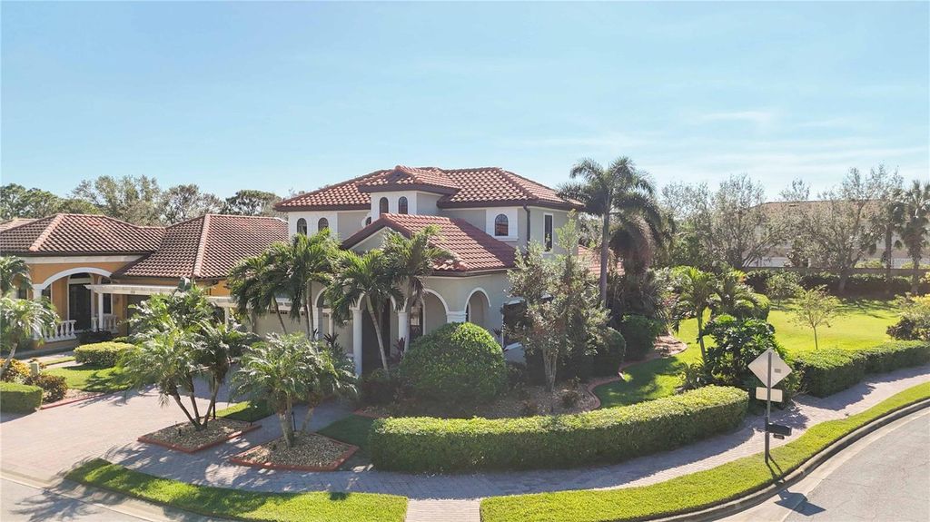 Photo of 3706 80th Drive E, Sarasota, FL 34243 (MLS # A4671730)