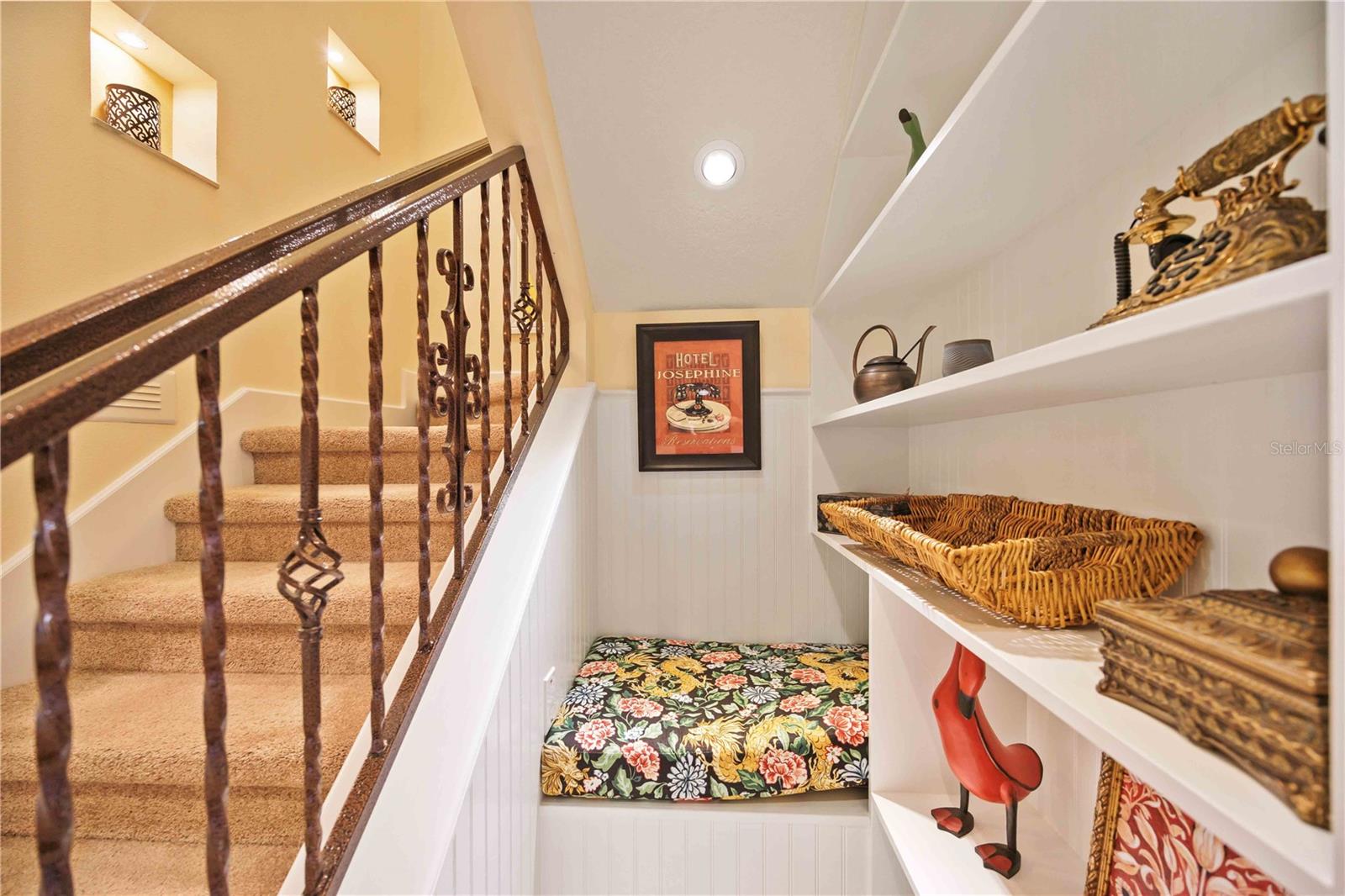 RESIDENCES AT UNIVERSITY GROVES - Residential