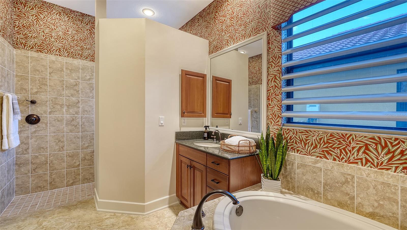 RESIDENCES AT UNIVERSITY GROVES - Residential